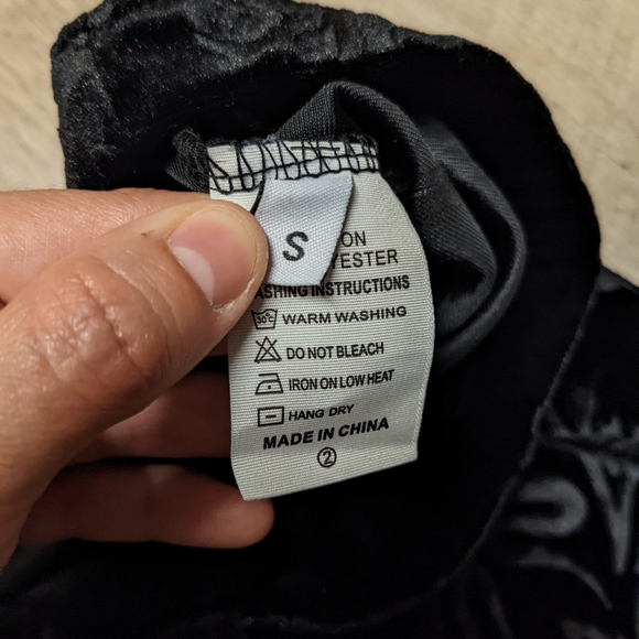 Black Velvet Flared Pants Floral Print - Picture 4 of 7